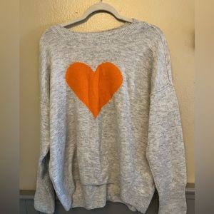 VINCE CAMUTO HEART SWEATER SIZE S